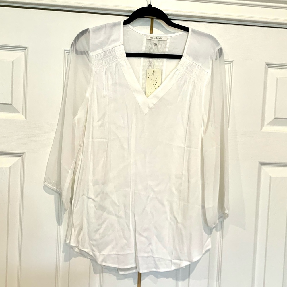 Women’s White Long Sleeved Top by Daniel Rainn!